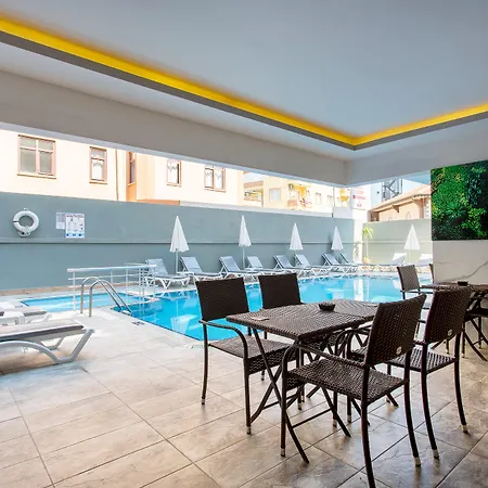 Aslan & Hotel 4*