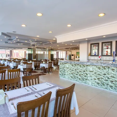 Hotel Aslan & 4*